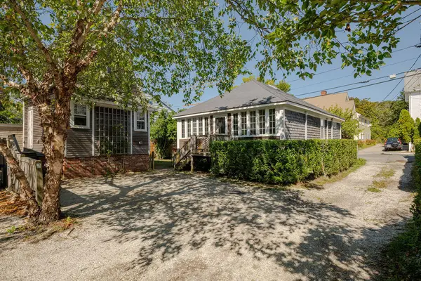 6 Daggett Lane, Provincetown, MA 02657