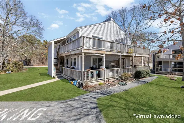 35 Ashumet Road, Mashpee, MA 02649