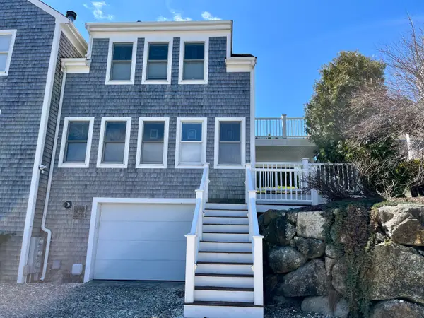 52 Harry Kemp Way, Provincetown, MA 02657