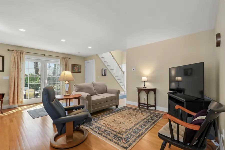 31 Hillside Avenue, North Falmouth, MA 02556 - #2