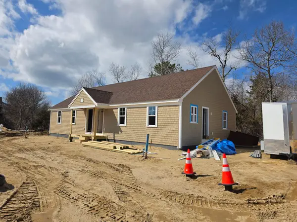 87 Acapesket Road #2B, East Falmouth, MA 02536