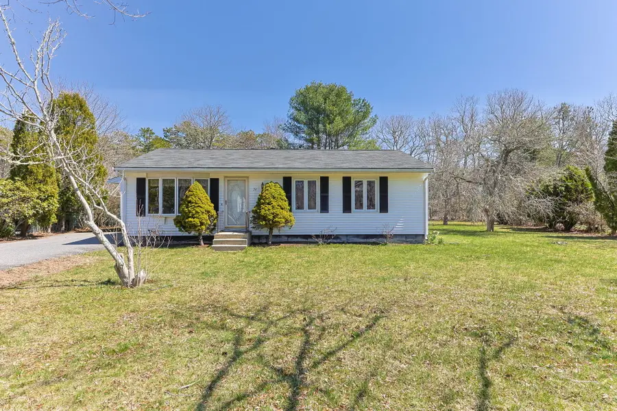 74 Grace Court, Teaticket, MA 02536 - #2