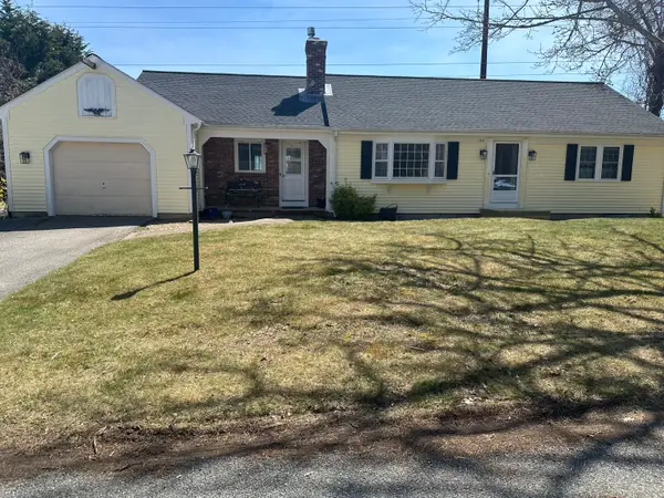 128 Eileen Street, Yarmouth Port, MA 02675