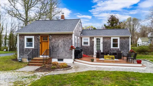 34 Railroad Avenue, Yarmouth Port, MA 02675