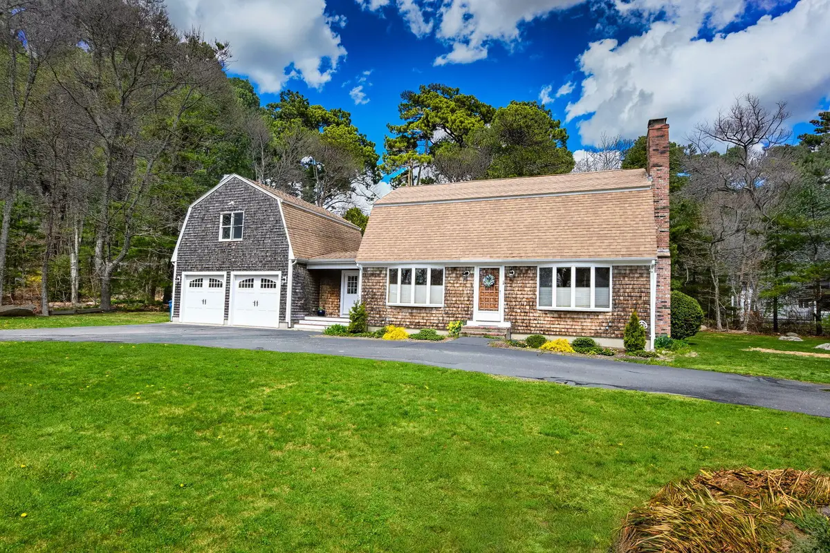 18 Fox Lane, West Falmouth, MA 02540 - #1