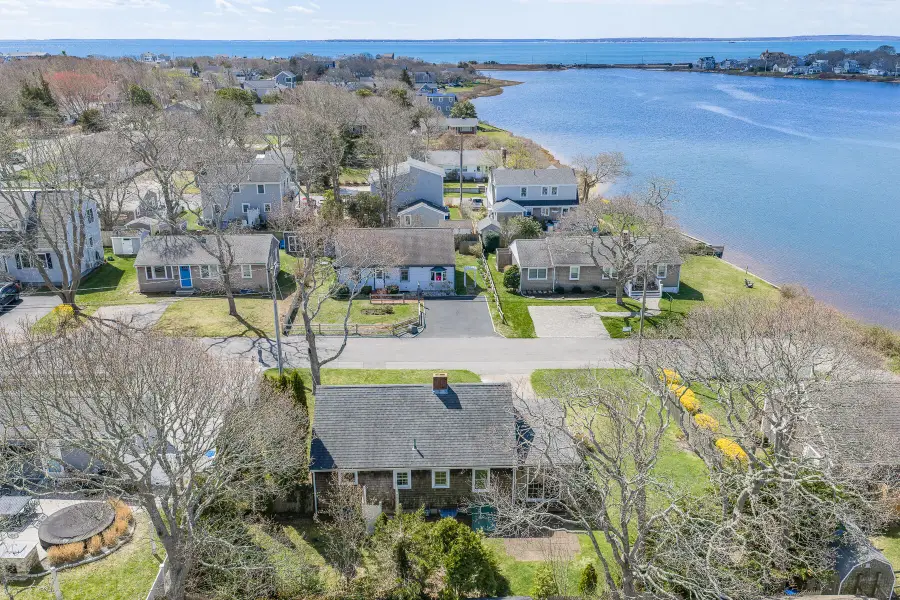 8 Providence Street, Teaticket, MA 02536 - #2