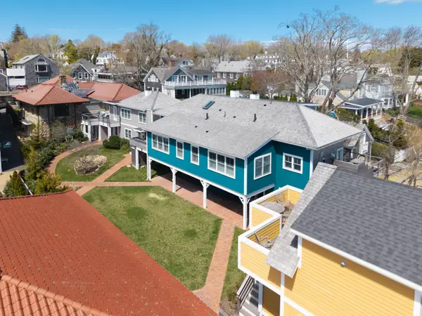 20 Union Court #C, Vineyard Haven, MA 02568