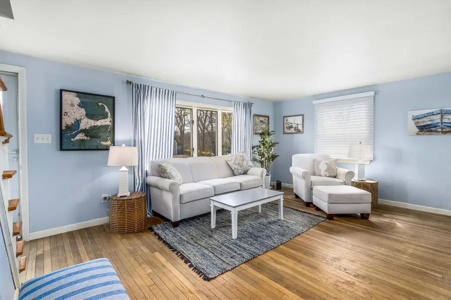 2 Montauk Street, Teaticket, MA 02536 - #3