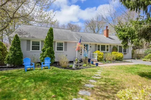 1 Outward Reach, Yarmouth Port, MA 02675