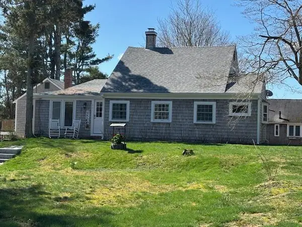 981 River Road, Marstons Mills, MA 02648