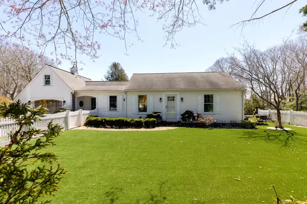 6 Scottsdale Road, Centerville, MA 02632