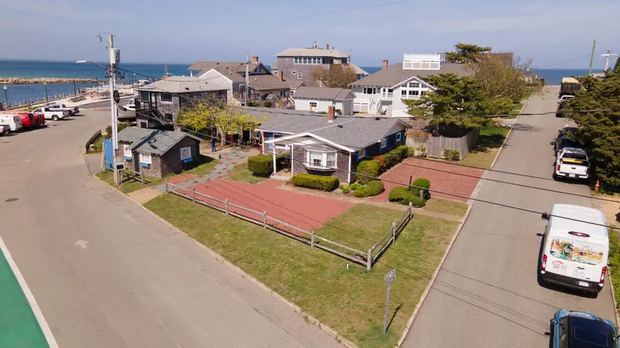 23 Circuit Avenue Extension, Oak Bluffs, MA 02557 - #2