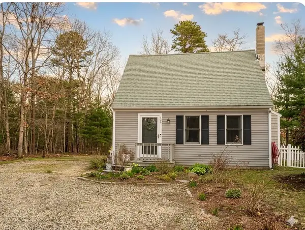 128 Deerfoot Circle, Mashpee, MA 02649