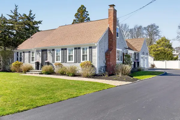 110 Mariners Lane, Falmouth, MA 02540