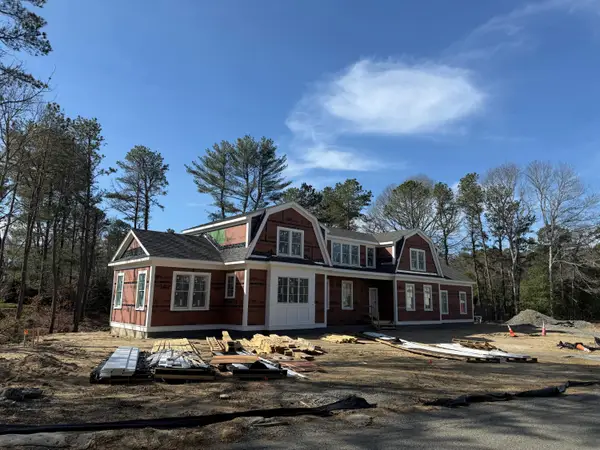 14 Herring Gull Road, Mashpee, MA 02649