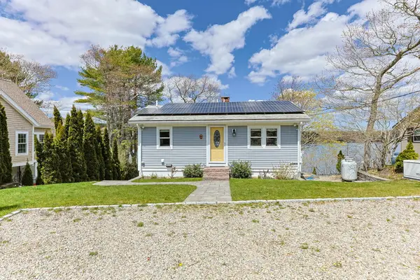 100 Lakeview Boulevard, Plymouth, MA 02360
