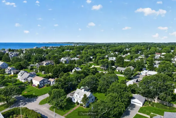 41 Belvidere Road, Falmouth, MA 02540