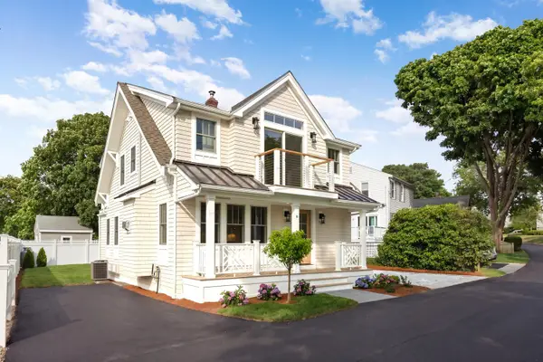 10 Vesper Avenue, Falmouth, MA 02540
