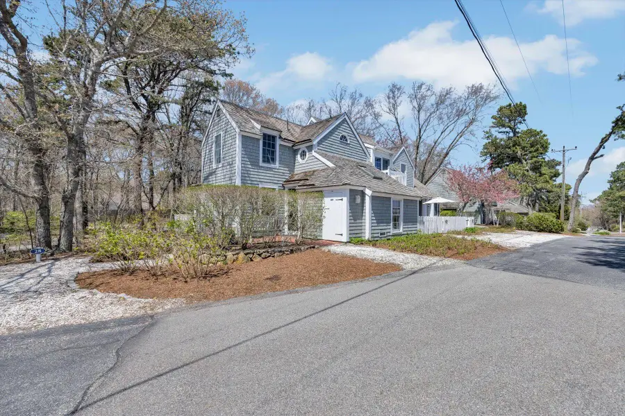 28 Flying Cloud Circle #UNIT 28, Mashpee, MA 02649 - #3