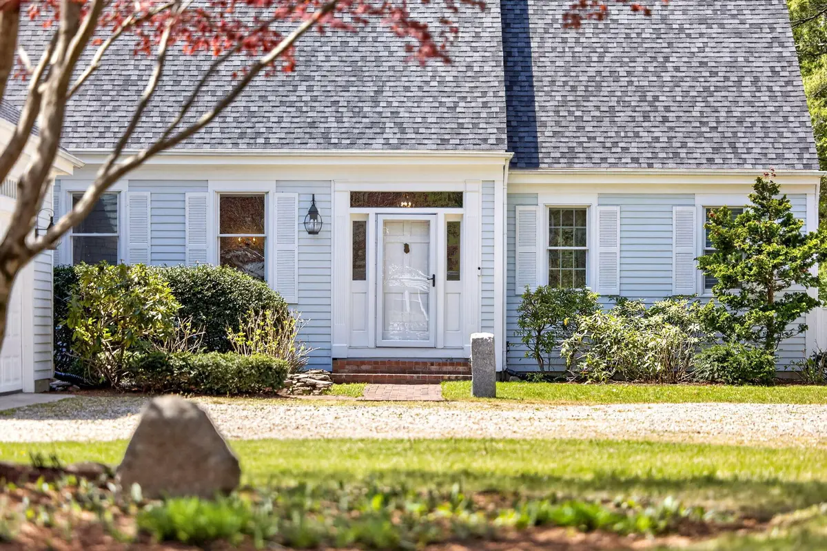 535 Main Street, Cotuit, MA 02635 - #1