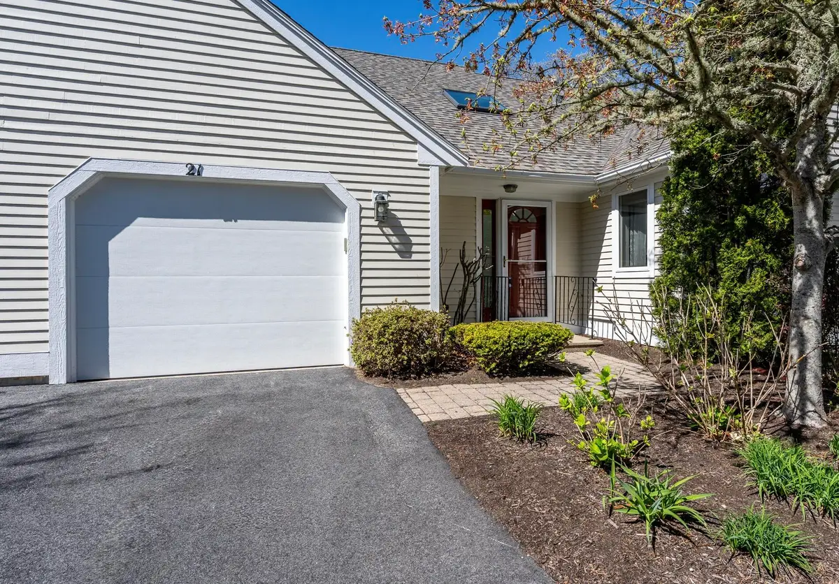 21 Rolling Green Lane, Mashpee, MA 02649 - #1