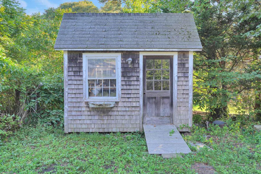 22 Oklahoma Avenue, Vineyard Haven, MA 02568 - #3