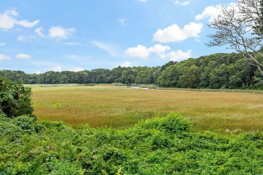107 Abbey Gate, Cotuit, MA 02635 - #2