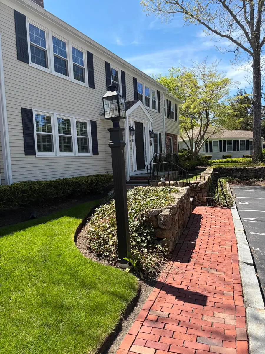 727 Main Street #APT B1, Osterville, MA 02655 - #2