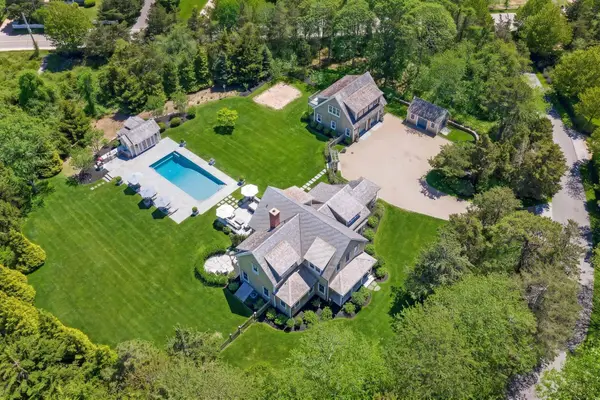 2 Noras Lane, Edgartown, MA 02539