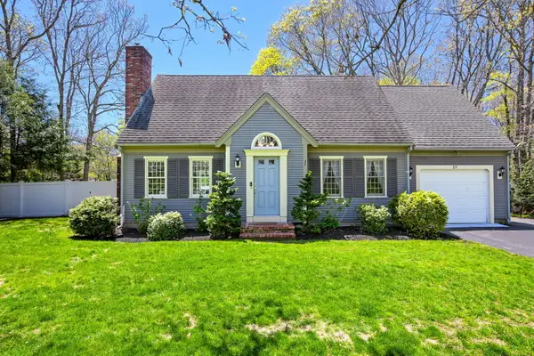 27 Dogwood Drive, Forestdale, MA 02644
