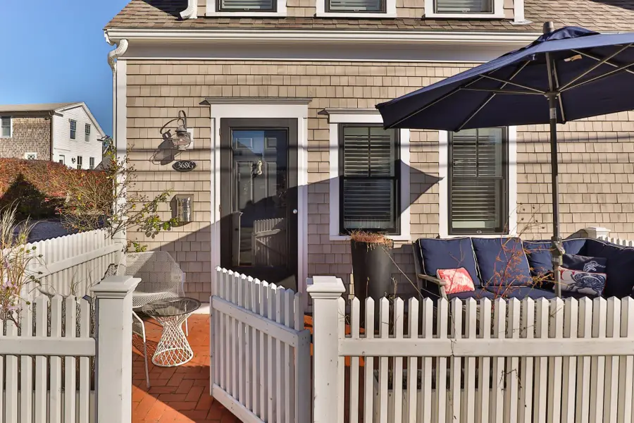 368 Commercial Street #Unit G, Provincetown, MA 02657 - #2