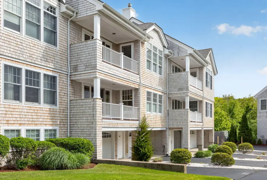780 Craigville Beach Road #D2, Centerville, MA 02632 - #3