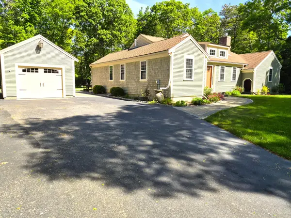 81 Redberry Lane, Marstons Mills, MA 02648