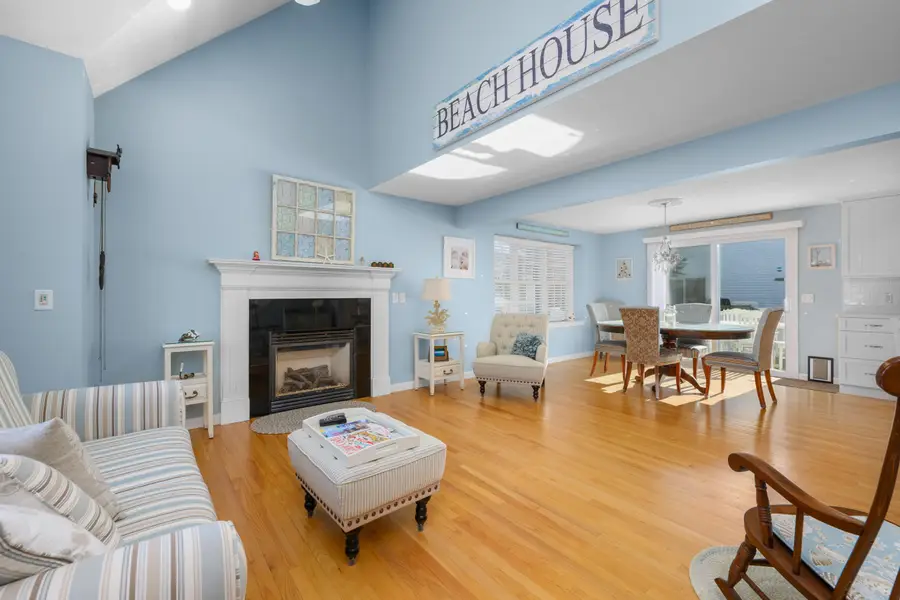 549 Center Street #APT 5, Dennis Port, MA 02639 - #2