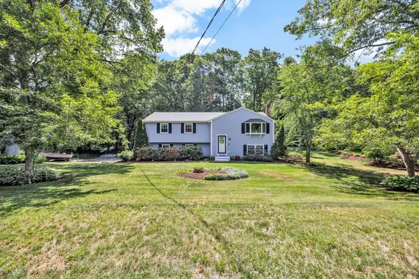 6 Woodvale Avenue, Plymouth, MA 02360