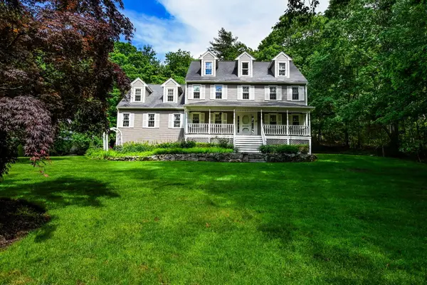 48 Mill Pond Circle, Milford, MA 01757
