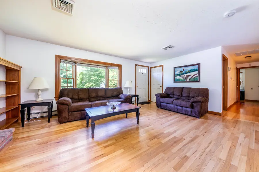 18 Goat Field Lane, Hyannis, MA 02601 - #3