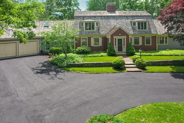 101 Two Ponds Road, Falmouth, MA 02540