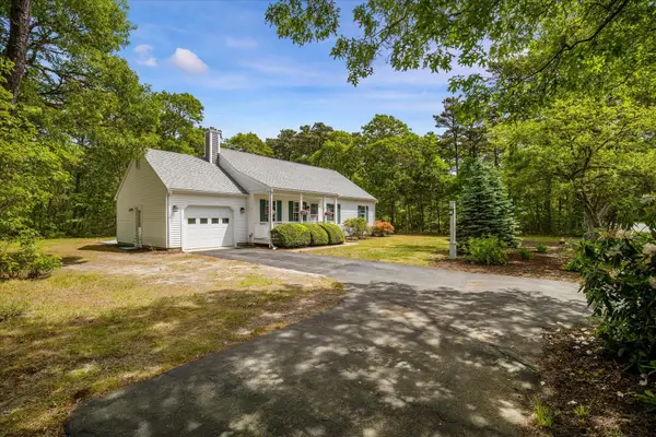 21 Sadies Way, Harwich, MA 02645