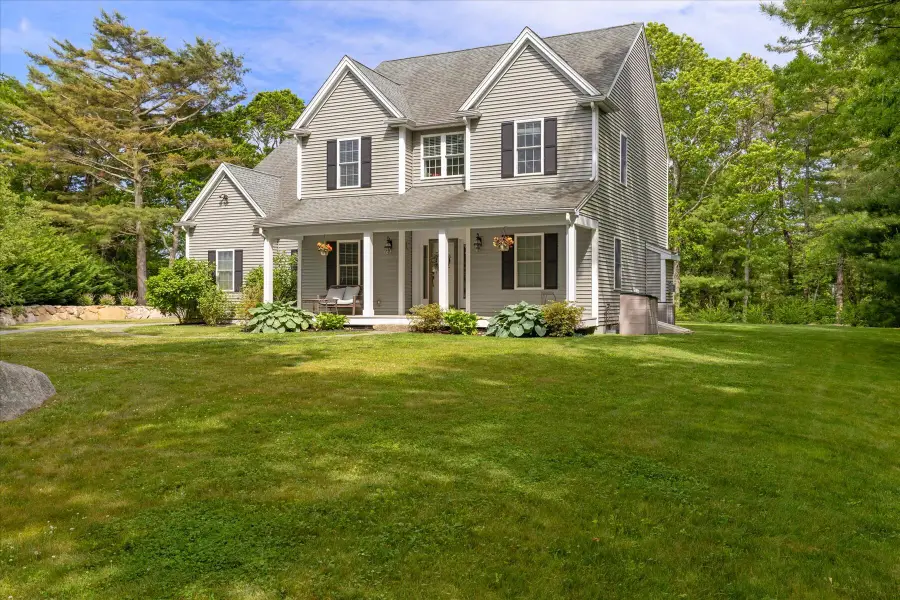 11 Dawe Lane, Buzzards Bay, MA 02532 - #2
