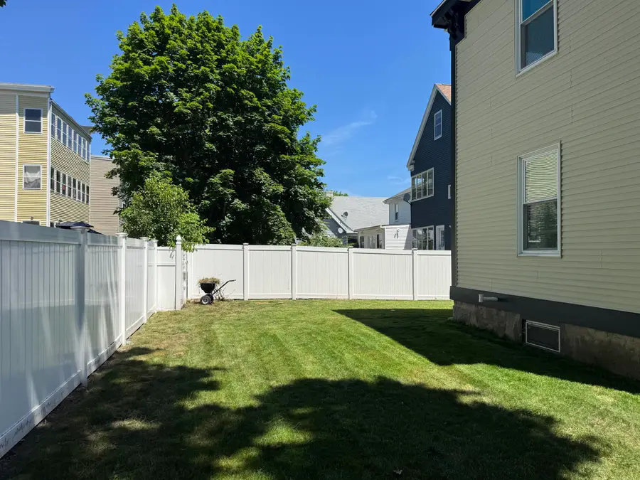 131 Laurel Street #APT C, Malden, MA 02148 - #3
