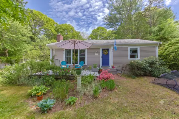 105 Taramac Road, Centerville, MA 02632