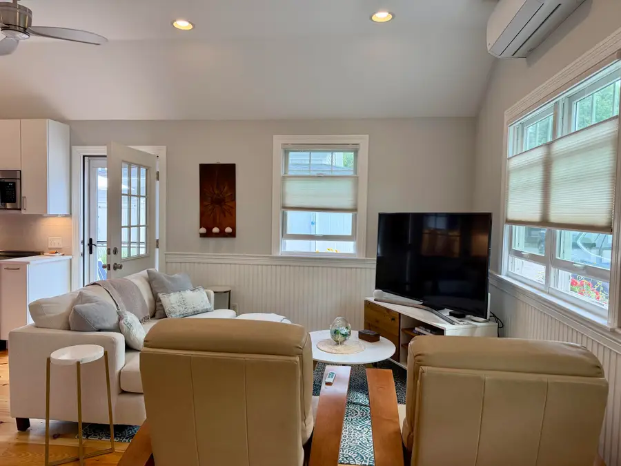 6 Pleasant Avenue, Harwich Port, MA 02646 - #3