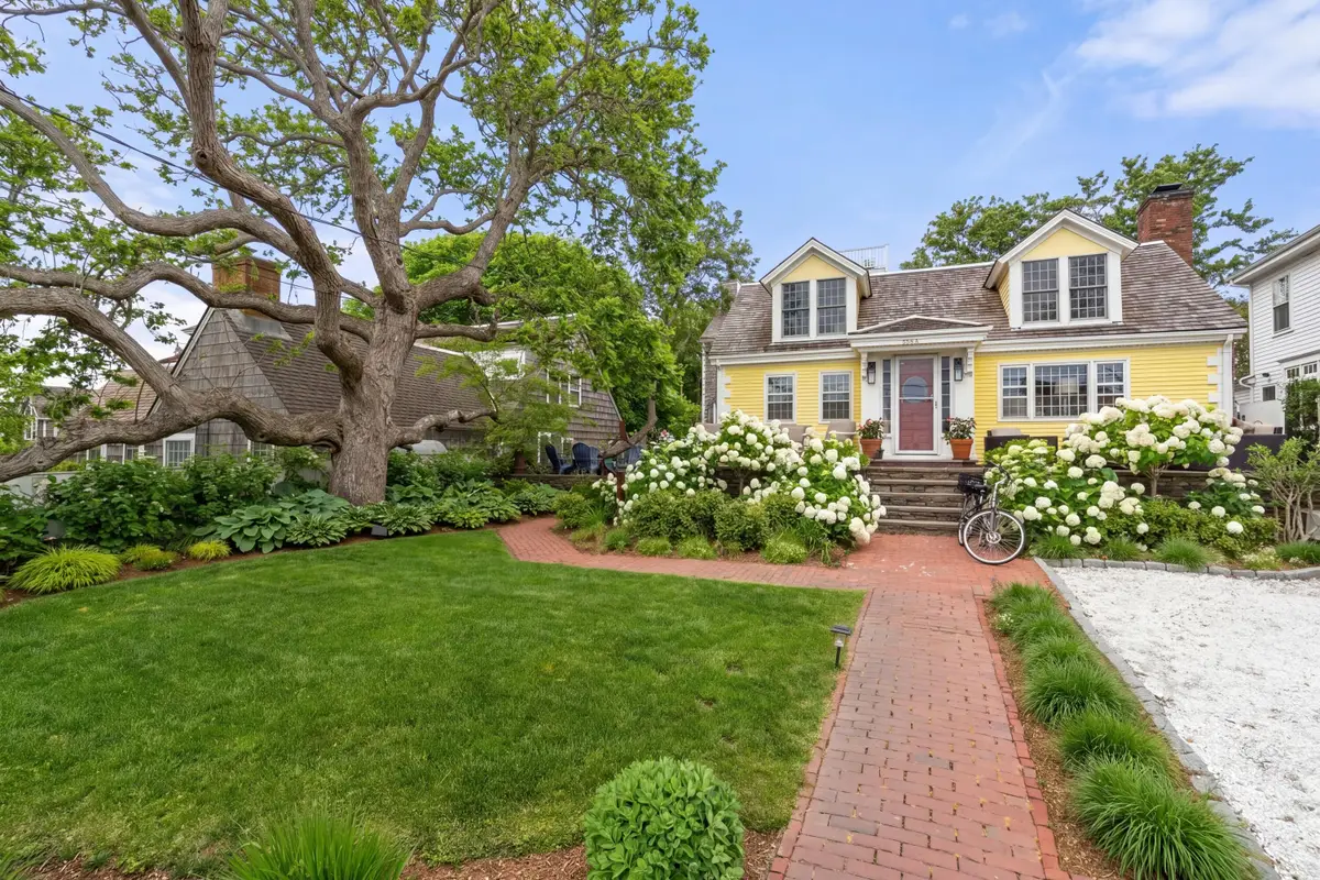 558A Commercial Street, Provincetown, MA 02657 - #1