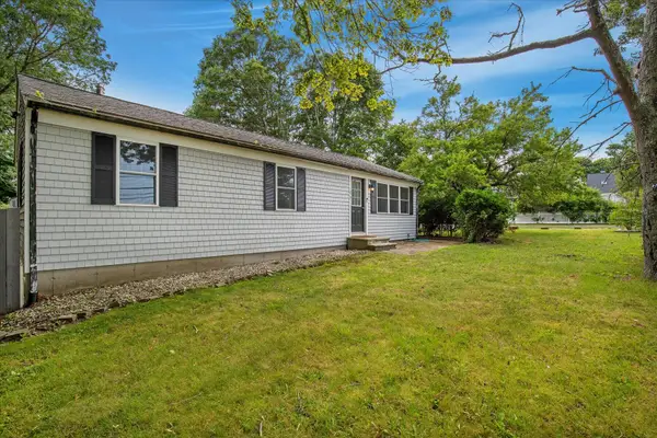 579 E Falmouth Highway, East Falmouth, MA 02536