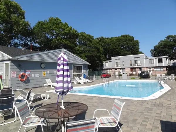 329 W Main Street #APT 26, Hyannis, MA 02601