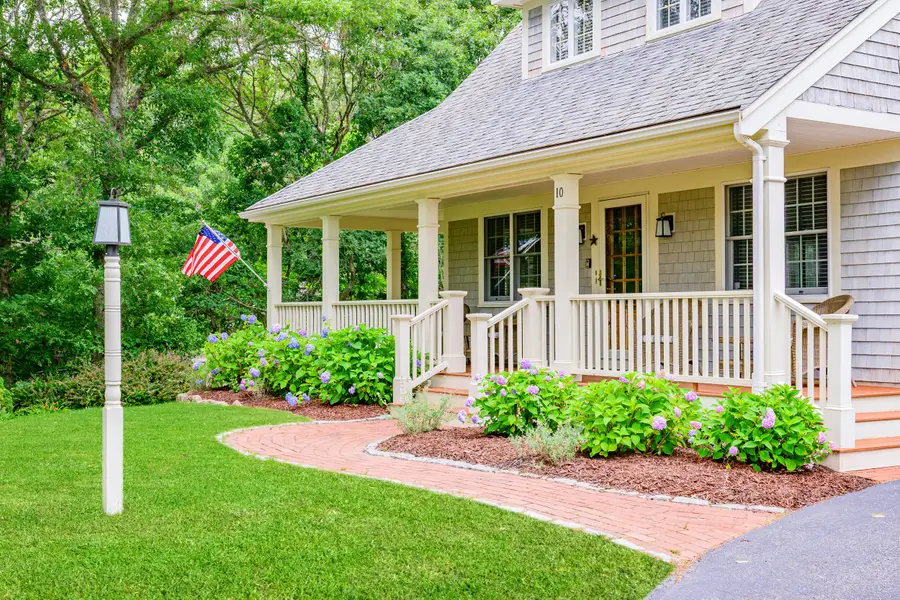 10 Abbey Gate Road, Cotuit, MA 02635 - #2