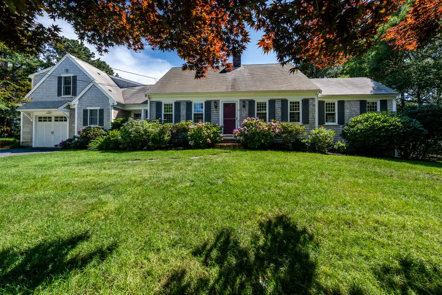 11 Barnes Lane, West Yarmouth, MA 02673 - #2