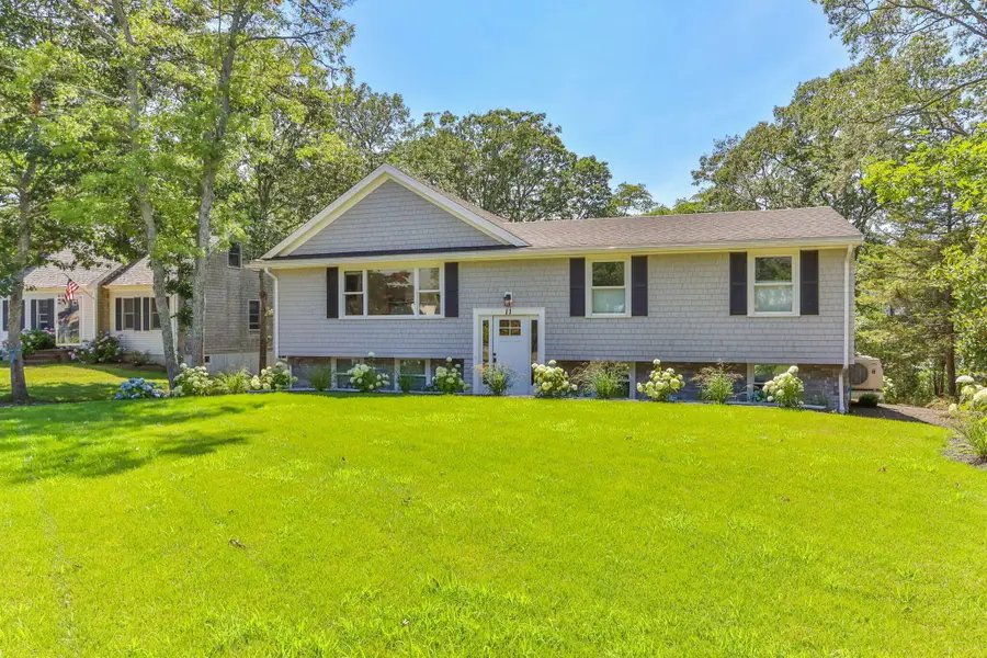 11 Madeline Road, Teaticket, MA 02536 - #3