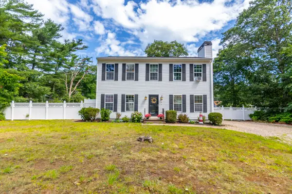8 Hampden Road, Teaticket, MA 02536